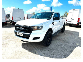 شاحنة البيك أب FORD Ranger