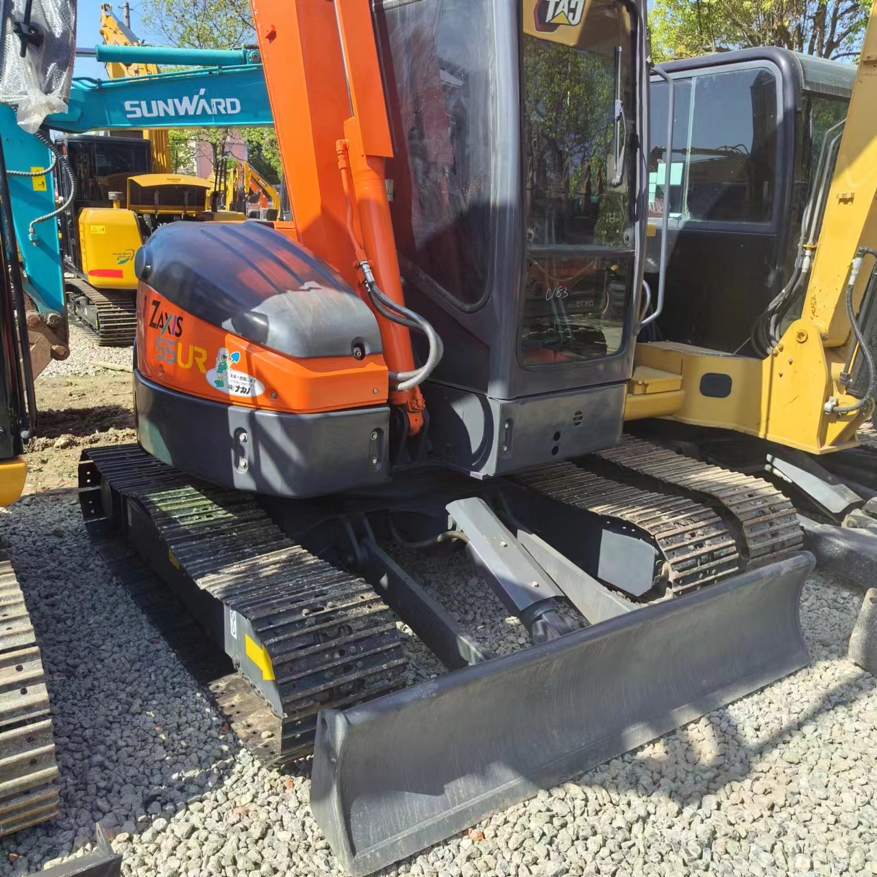 حفارة مصغرة HITACHI ZX 55: صور 5