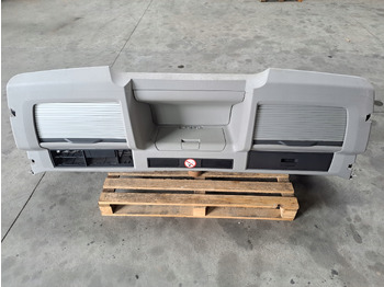 الكابينة والداخلية VOLVO FH13