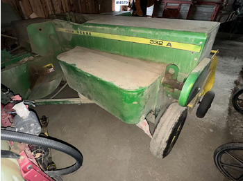 معدات القش JOHN DEERE