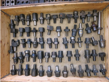 آلة تصنيع المعادن