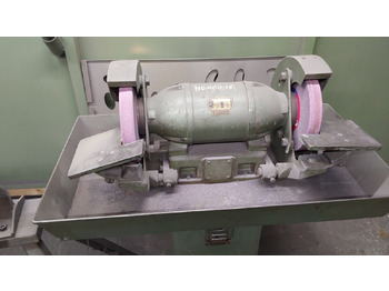 آلة تصنيع المعادن