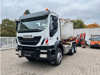 شاحنات قابلة للفك شاحنة IVECO Trakker