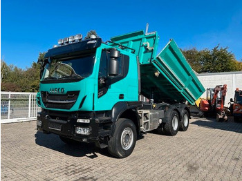 قلابات IVECO Stralis