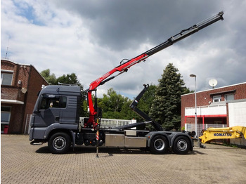 شاحنة ذات الخطاف MAN