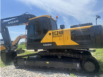 حفارات زحافة VOLVO EC240