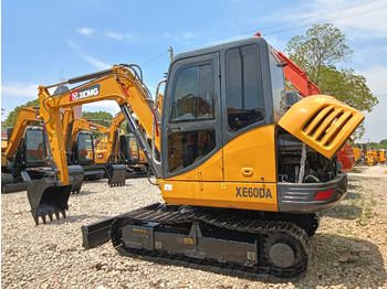 حفارات زحافة XCMG XE60DA