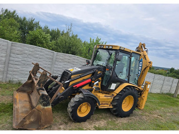 حفار متعدد الاستخدام CATERPILLAR