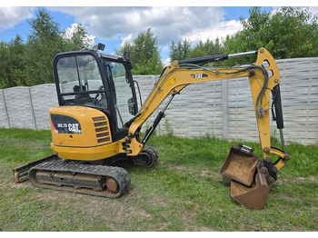 حفارة مصغرة CATERPILLAR
