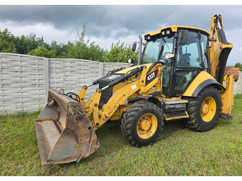 حفار متعدد الاستخدام CATERPILLAR
