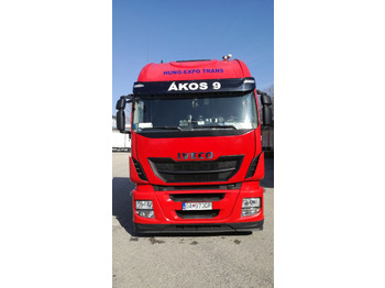 شاحنة جرار IVECO