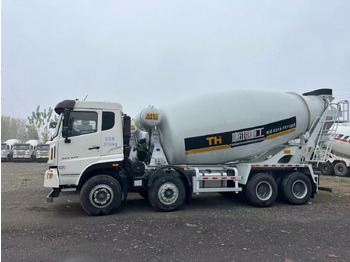 شاحنة خلاطة خرسانة SINOTRUK