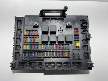 النظام الكهربائي Mercedes Atego: صور 3