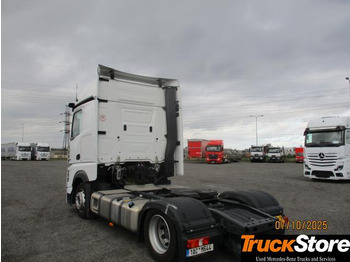 شاحنة جرار Mercedes-Benz Actros 1845 LS nRL: صور 4 شاحنة جرار Mercedes-Benz Actros 1845 LS nRL: صور 4