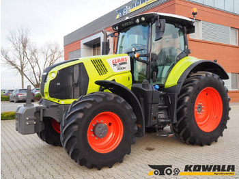 جرار CLAAS Axion 810