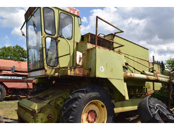 حصادة شاملة CLAAS Dominator