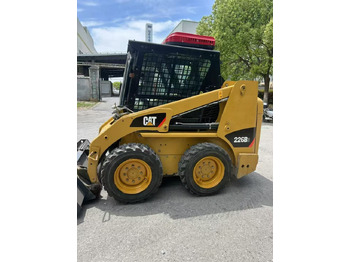 شيول صغير CAT 226B3: صور 3 شيول صغير CAT 226B3: صور 3