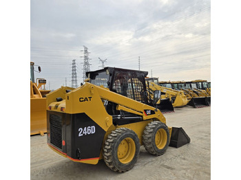 شيول صغير Caterpillar 246D: صور 5