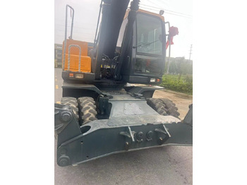 Hyundai 210W-9 إيجار Hyundai 210W-9: صور 4