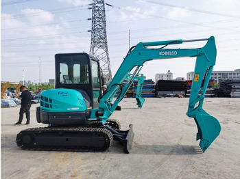 حفارة مصغرة KOBELCO