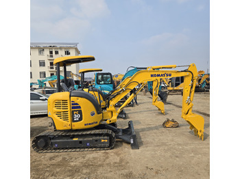 حفارة مصغرة KOMATSU PC30
