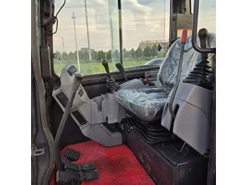 حفارات زحافة KUBOTA