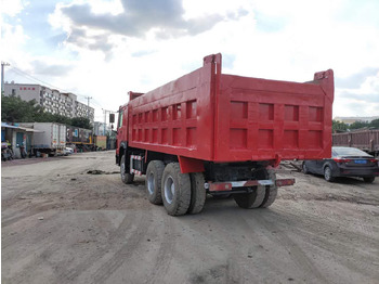قلابات SINOTRUK HOWO 6x4: صور 5