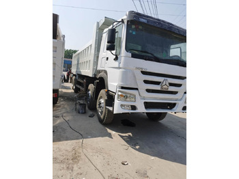 قلابات SINOTRUK HOWO: صور 5
