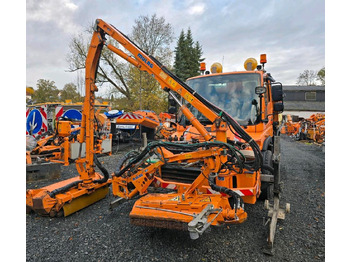 جزازة رافعة MULAG