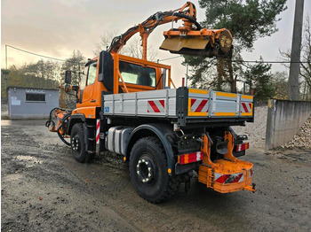 سيارة بلدية Unimog U400 2011 Bluetec 5 Mercedes-Benz 405 423 427 300 U 500 Mulag MKM Mähausleger Böschungsmäher Böschungsmulcher FME Dücker: صور 5