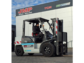 رافعة شوكية ديزل UNICARRIERS