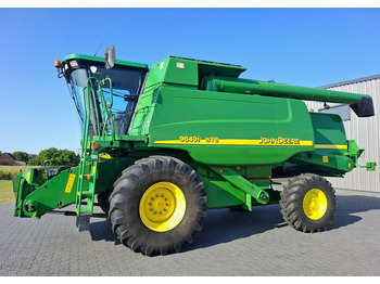 حصادة شاملة JOHN DEERE 2000 Series
