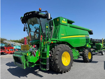 حصادة شاملة JOHN DEERE T550