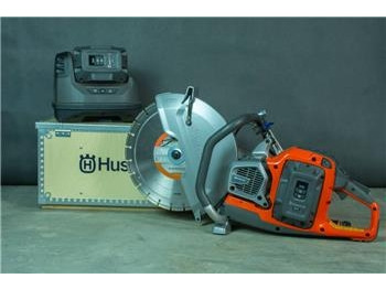 الأدوات والمعدات HUSQVARNA