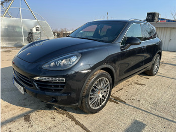 سيارة دفع رباعي PORSCHE