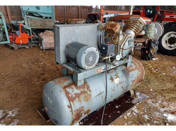 ضاغط الهواء INGERSOLL RAND