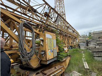 رافعة برجية LIEBHERR