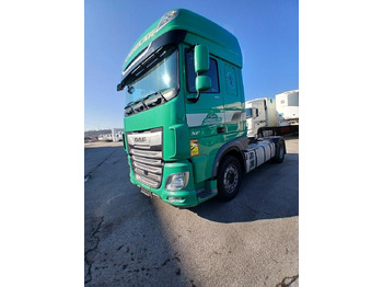 شاحنة جرار DAF XF 480