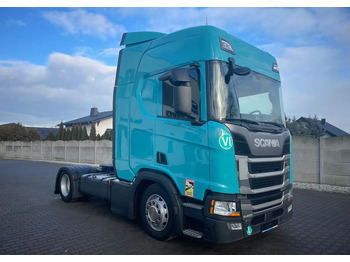 شاحنة جرار SCANIA R 450