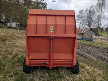 معدات القش Bale cutter / Feed shredder Kverneland Taarup 853: صور 5