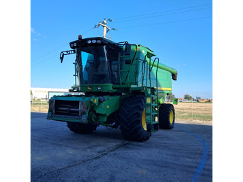 حصادة شاملة JOHN DEERE C670