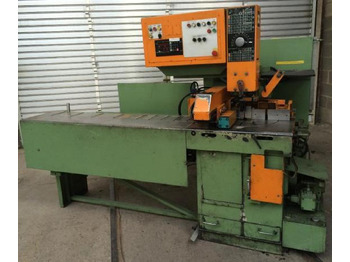 آلة تصنيع المعادن