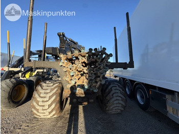 شاحنات نقل الأخشاب في الغابات John Deere 1510 E: صور 3