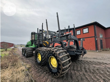 شاحنات نقل الأخشاب في الغابات John Deere 1910 G: صور 4