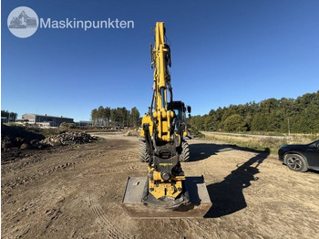 حفارة على عجلات Komatsu PW 160: صور 2 حفارة على عجلات Komatsu PW 160: صور 2