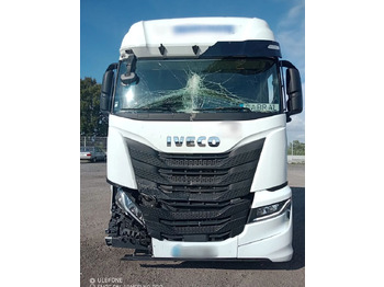شاحنة جرار IVECO S-WAY