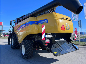 حصادة شاملة New Holland CX 8.80: صور 5