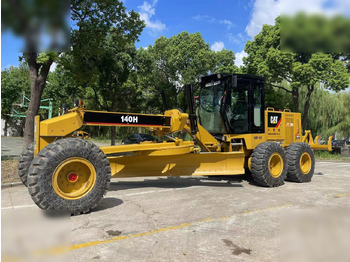 آلة تسوية الأرض CATERPILLAR 140H
