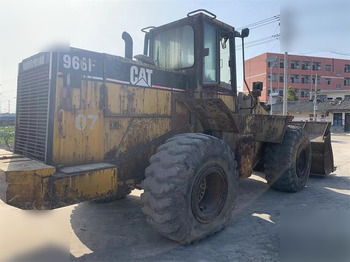 اللودر بعجل CATERPILLAR 966F