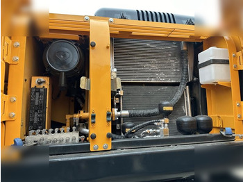 حفارة على عجلات HYUNDAI ROBEX 210W-9: صور 5 حفارة على عجلات HYUNDAI ROBEX 210W-9: صور 5